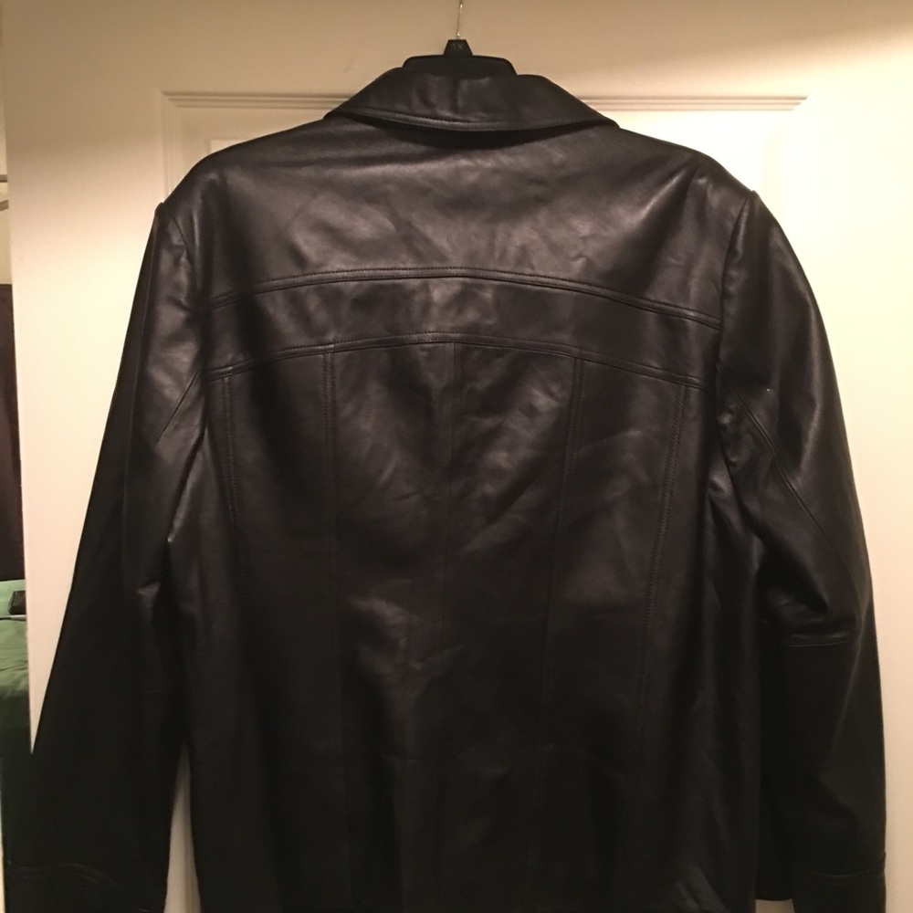 Leather jacket - Picture 3 of 3